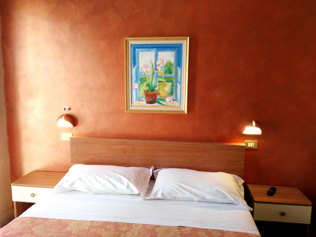 Hotel Simon Rimini Luaran gambar