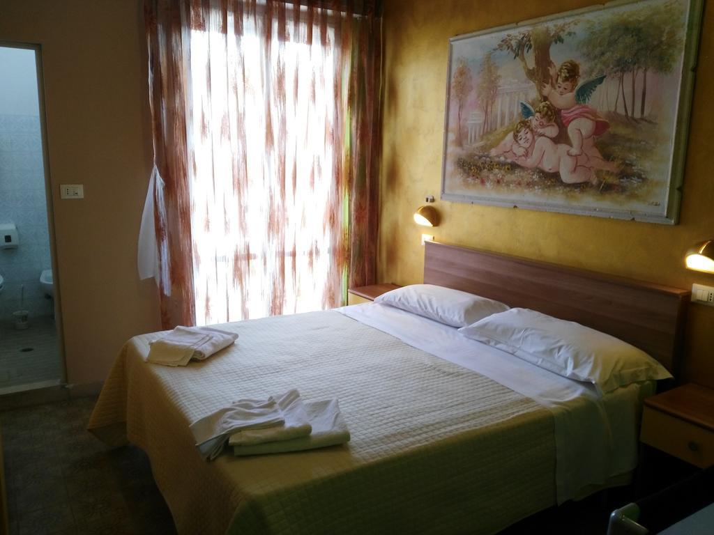 Hotel Simon Rimini Luaran gambar